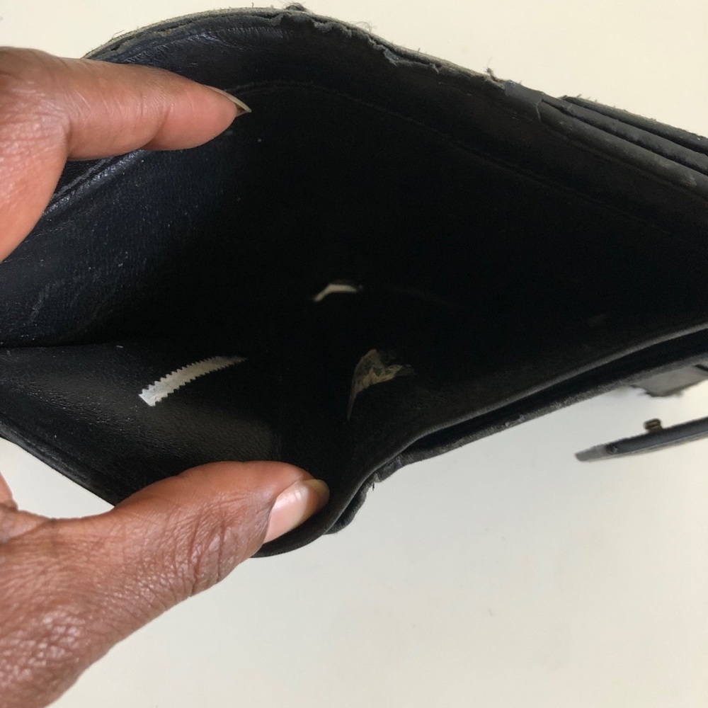 Gucci Wallet - Picture 8 of 11